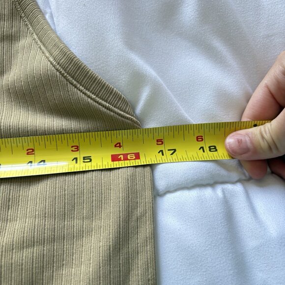 DSG Performance Womens Size XL Seamless Support Tank Top Tan Beige Built In Bra - Picture 3 of 7